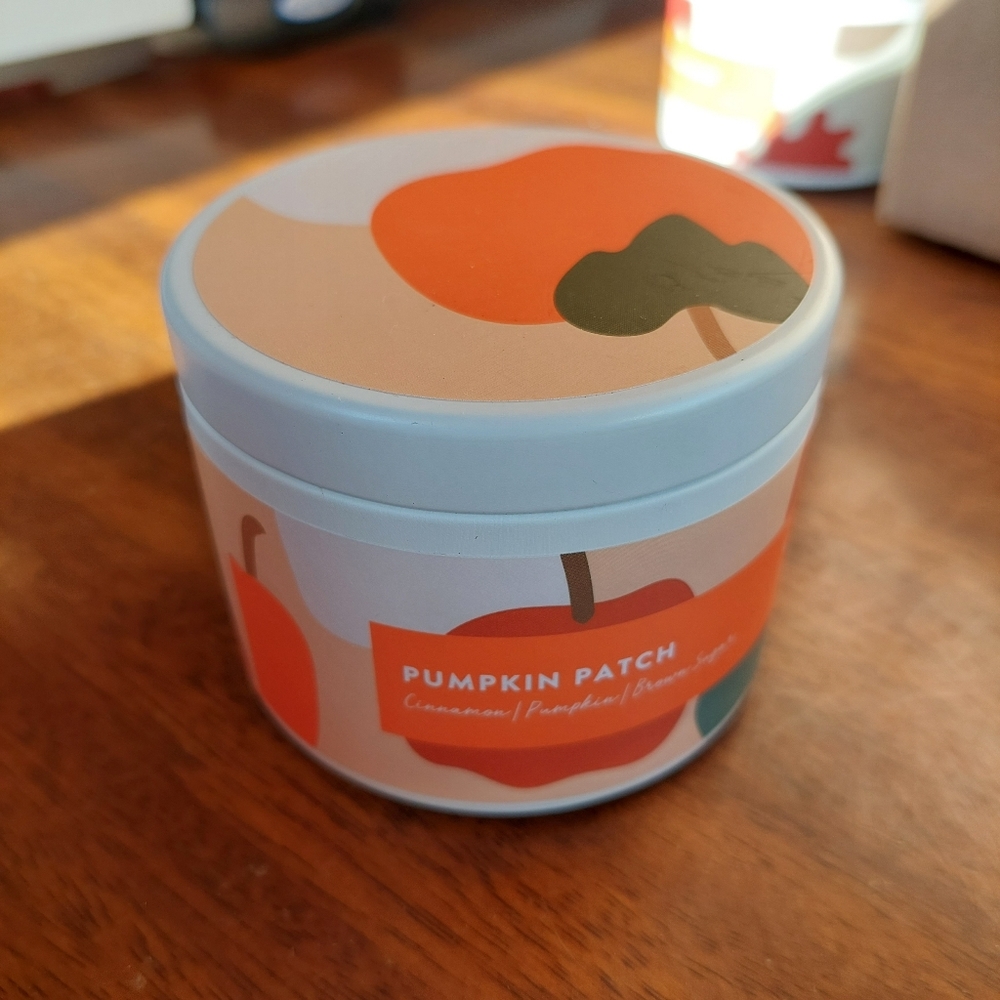 Candle Tin Pumpkin Patch BNWT Fall Autumn Scented Cinnamon Pumpkin Brown-Sugar